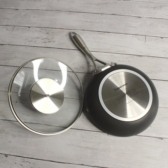 Tupperware Chef Series II Non Stick 8" Fry Pan with Stainless Steel Glas… - Picture 7 of 9